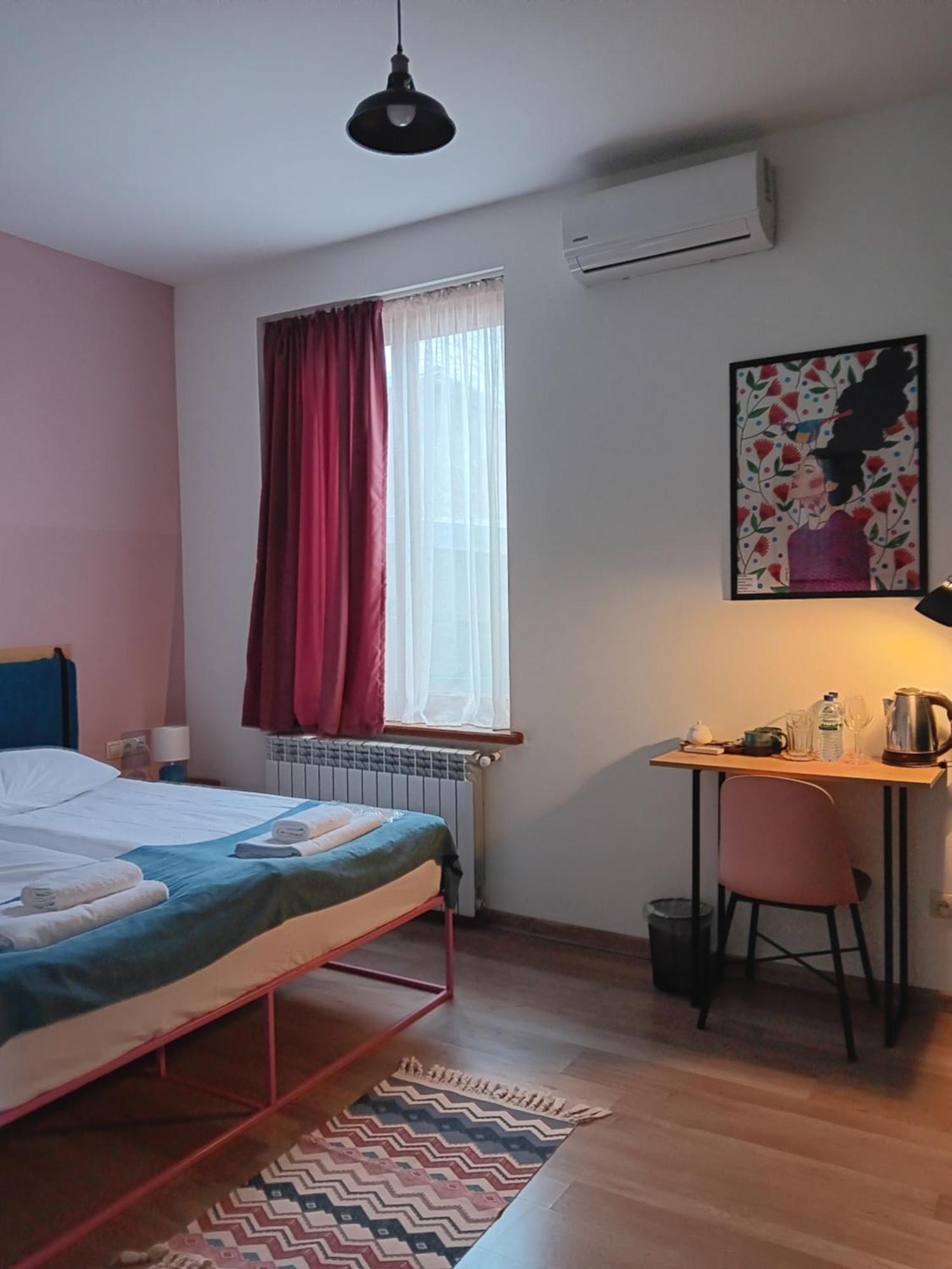 Hestia - Hotel, Wine And View Телави Стая снимка
