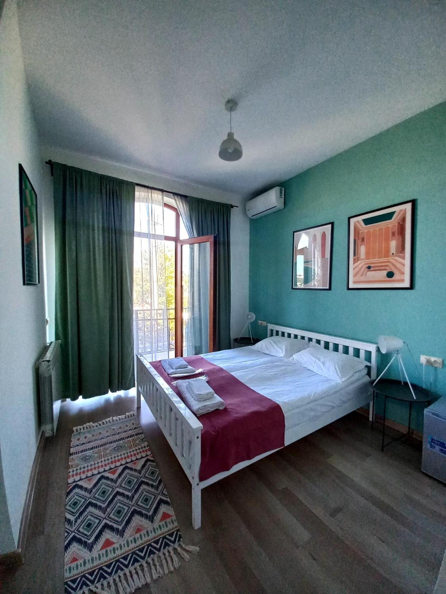 Hestia - Hotel, Wine And View Телави Стая снимка